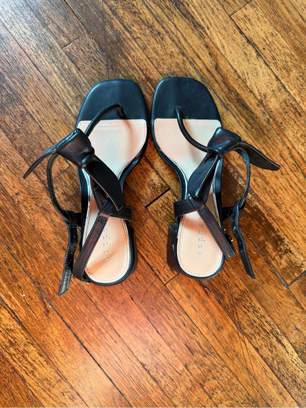 Copper Key Black Bow Accent Women’s Sandals